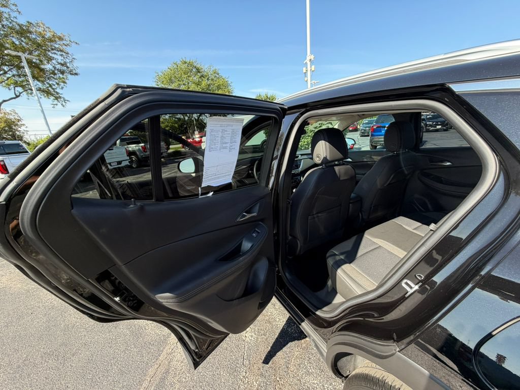 Certified 2023 Buick Encore GX Select FWD image 28
