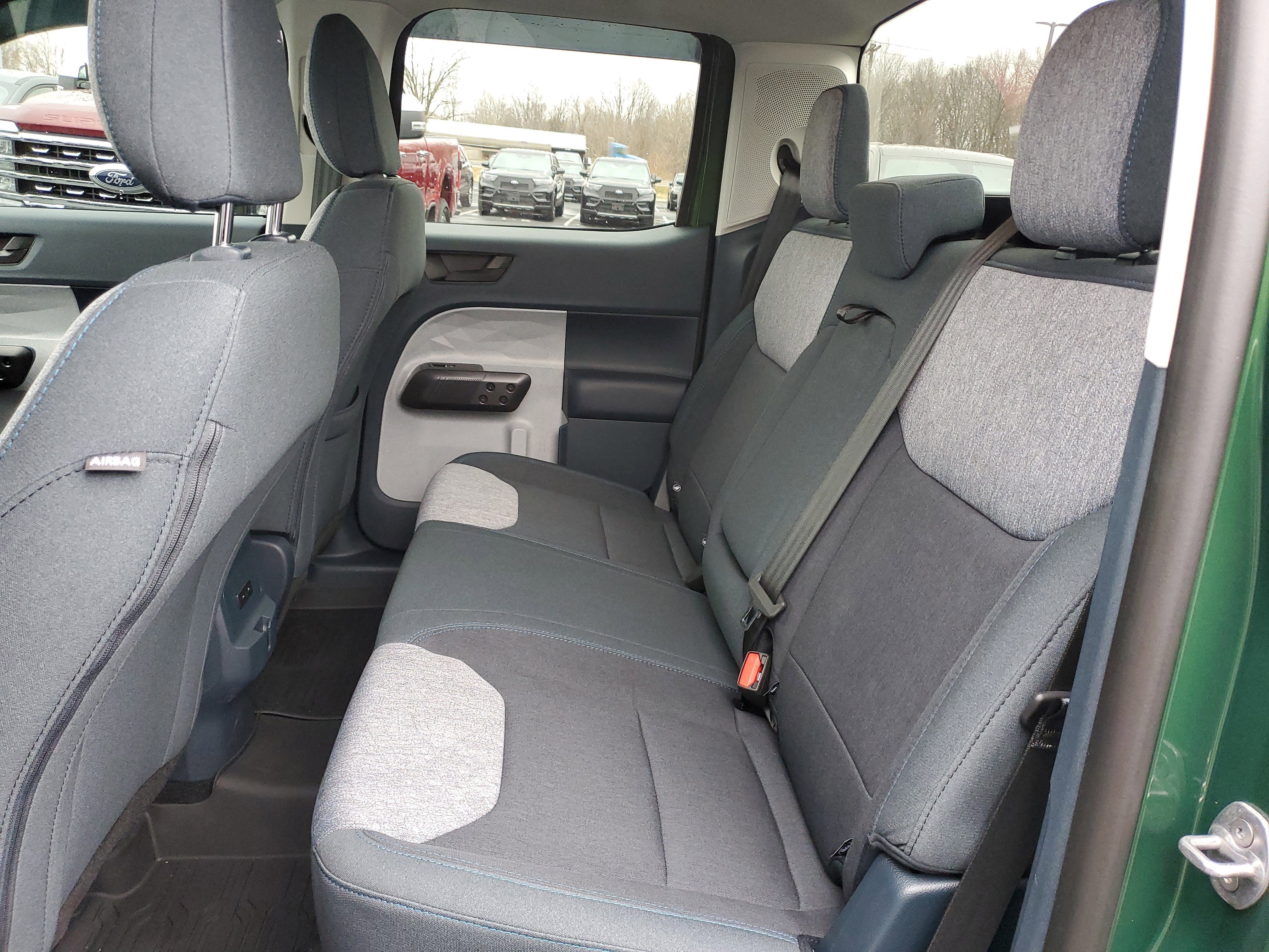 Certified 2025 Ford Maverick XLT image 9