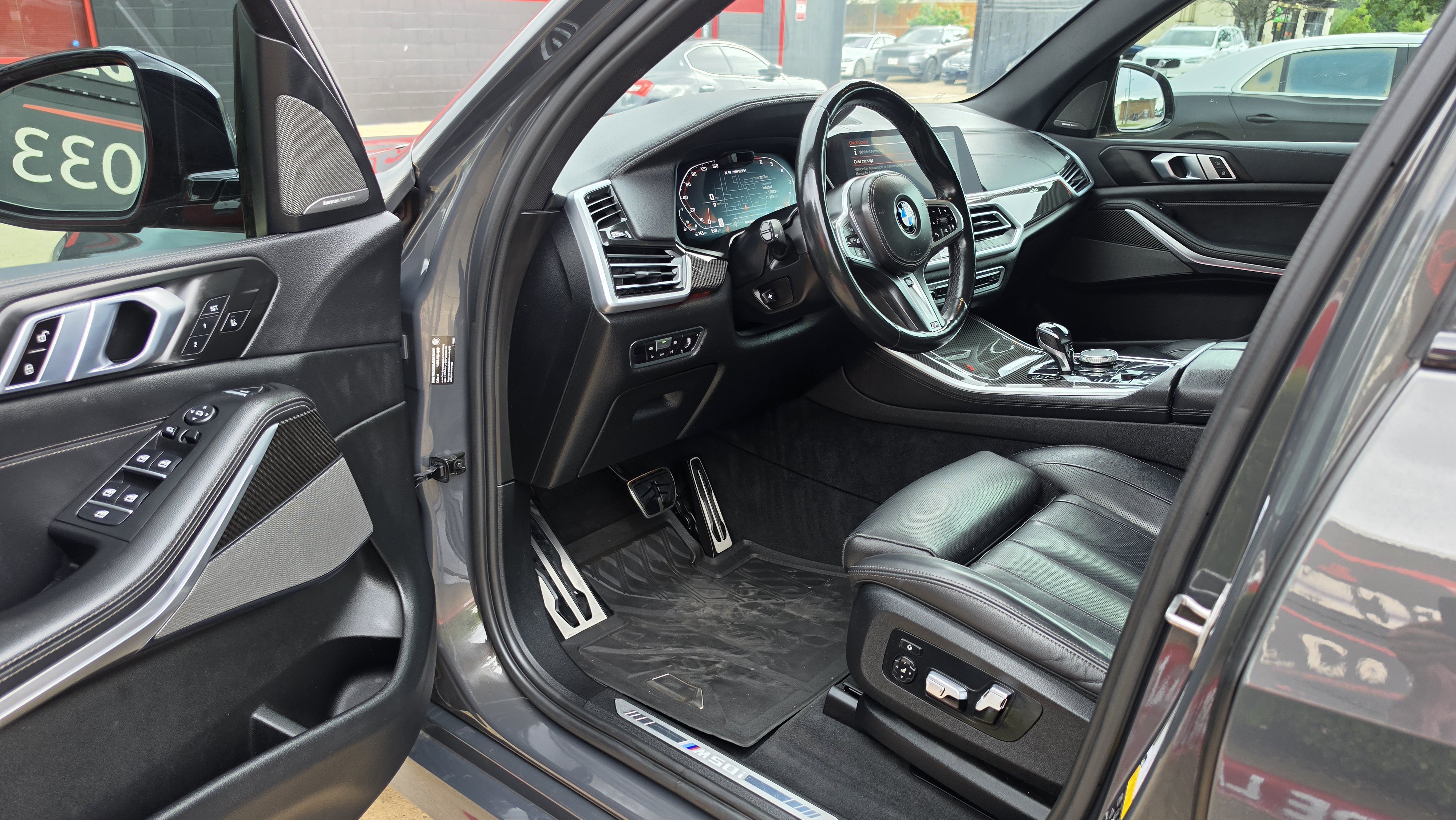 Used 2022 BMW X5 M50i AWD/4WD image 24