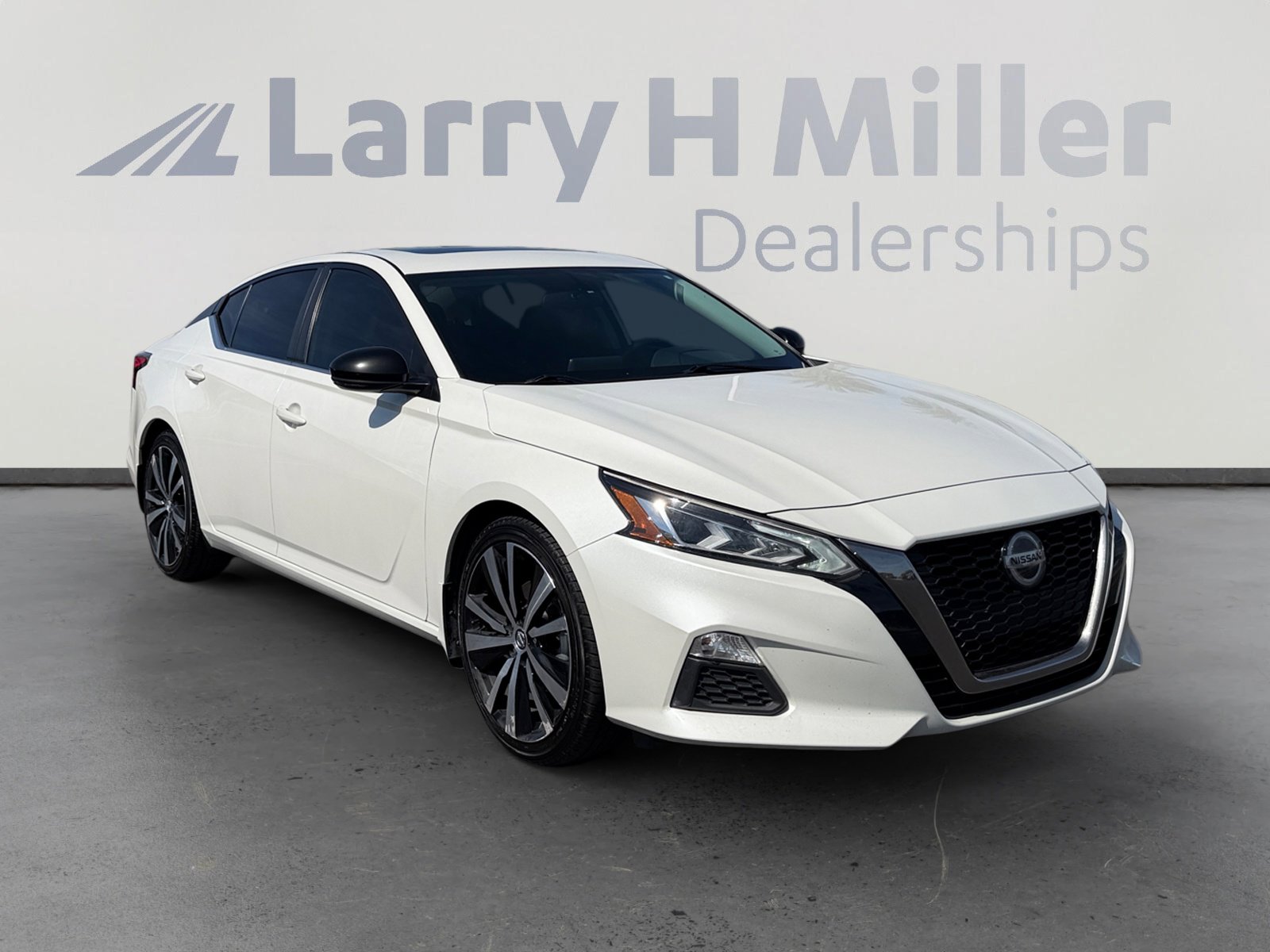 Used 2019 Nissan Altima 2.5 SR w/ SR Premium Package image 7