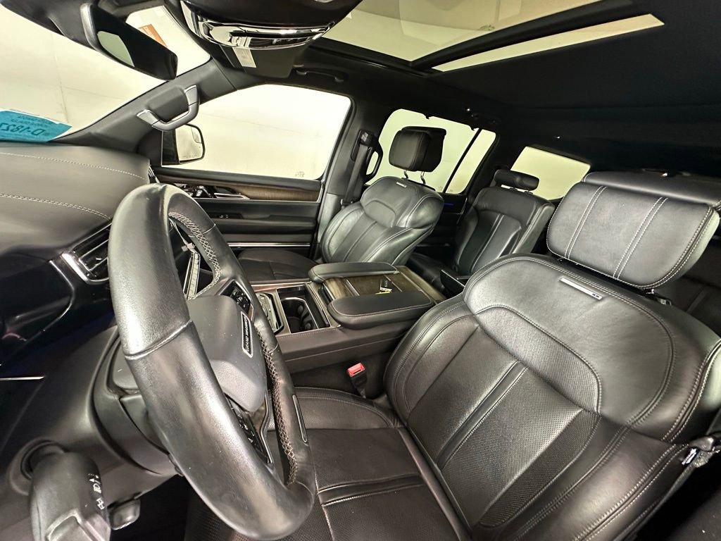 Used 2022 Jeep Grand Wagoneer Series I image 23