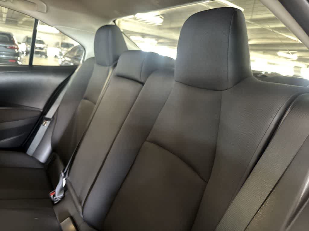 Used 2025 Toyota Corolla LE FWD image 21