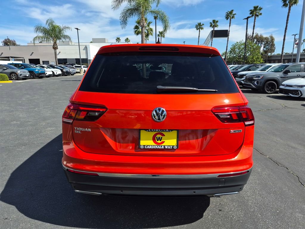 Used 2019 Volkswagen Tiguan SEL Premium w/ 3rd Row Seat Package image 6