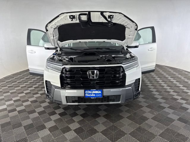 Used 2026 Honda Pilot Elite image 14