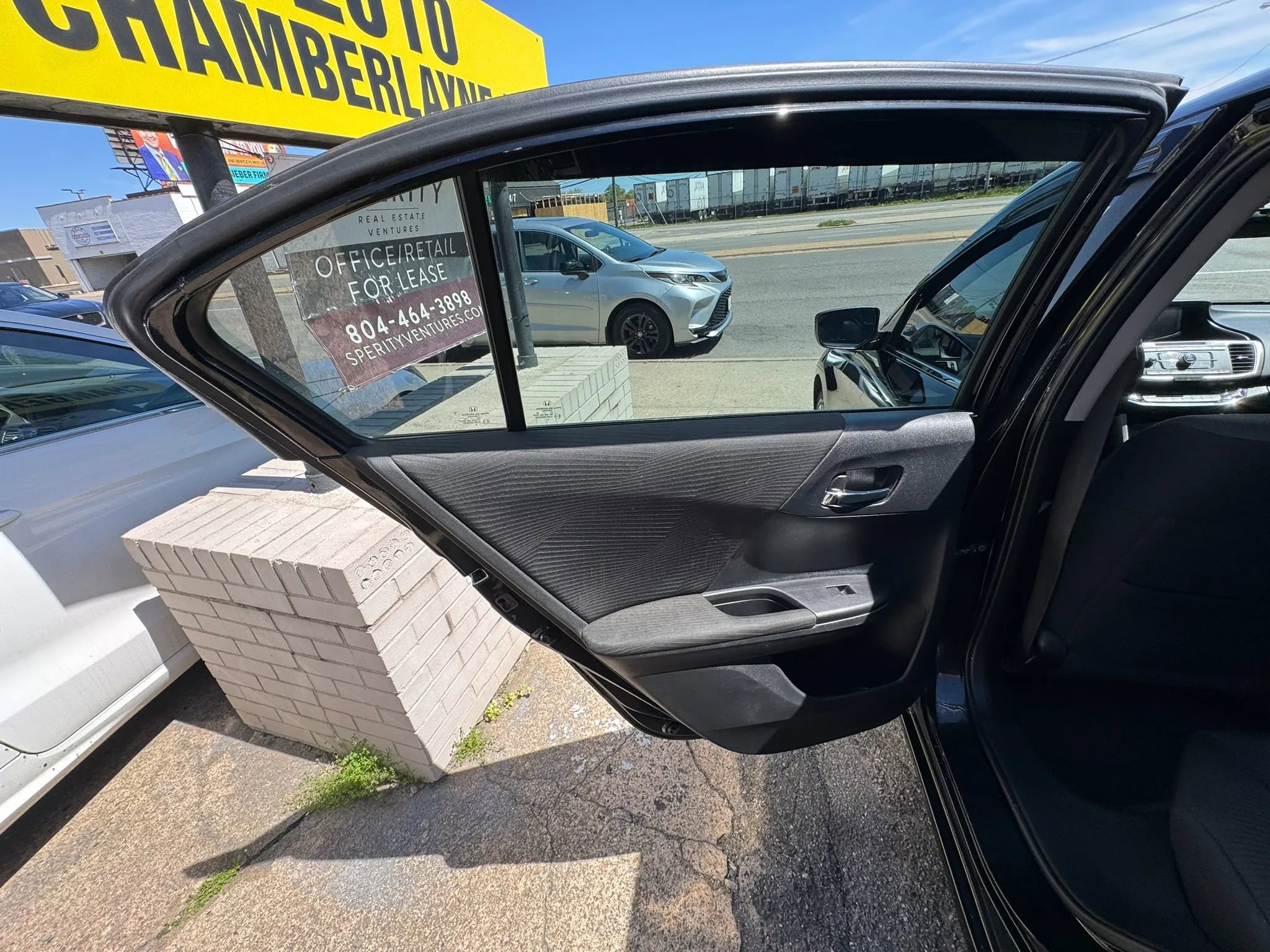 Used 2017 Honda Accord LX image 12