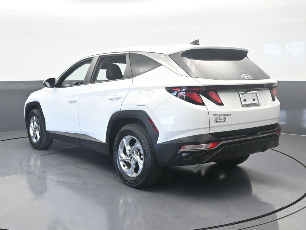 Used 2023 Hyundai Tucson SE image 4