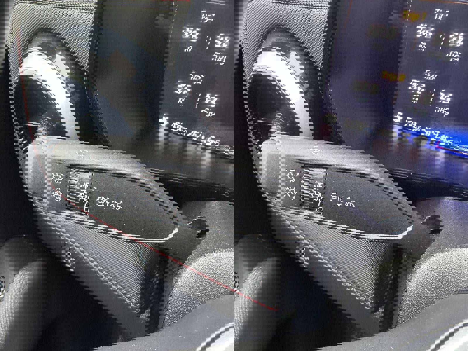 Used 2024 Chevrolet Colorado Z71 w/ Z71 Convenience Package 2 image 18