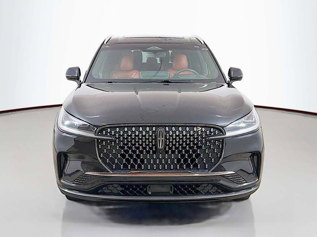 Used 2025 Lincoln Aviator Reserve w/ Equipment Group 201A AWD/4WD image 15