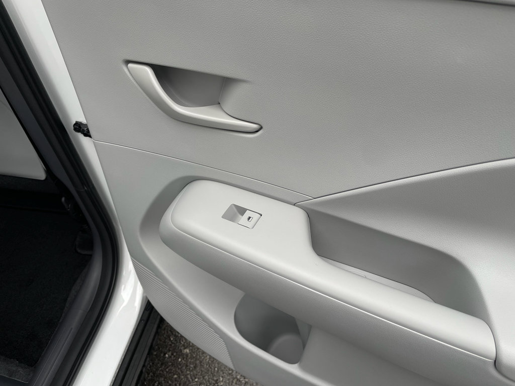 New 2025 Hyundai Kona SEL image 19