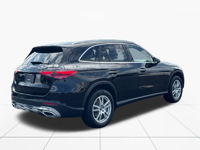 Used 2023 Mercedes-Benz GLC 300 4MATIC image 6