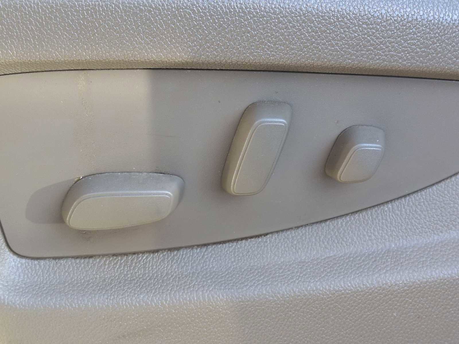 Used 2016 Chevrolet Tahoe LTZ image 18