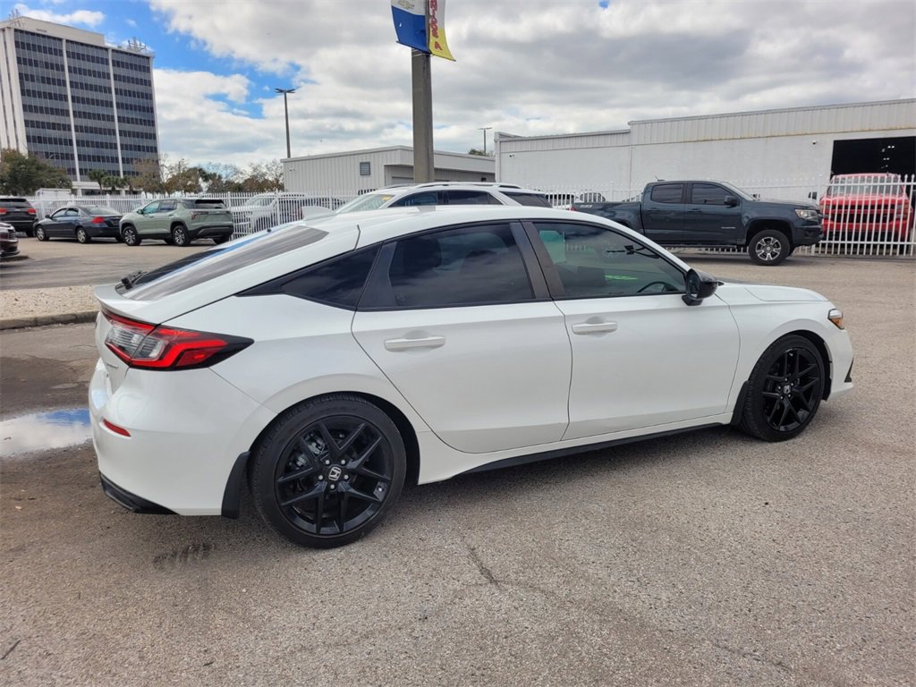 Used 2023 Honda Civic Sport image 14