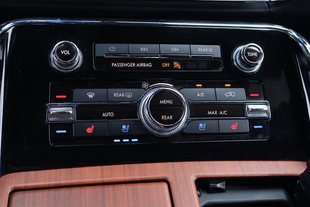 Used 2024 Lincoln Navigator Reserve AWD/4WD image 31