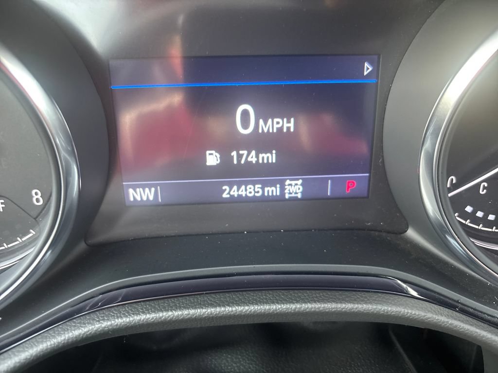 Used 2023 Buick Encore GX Select AWD/4WD image 22