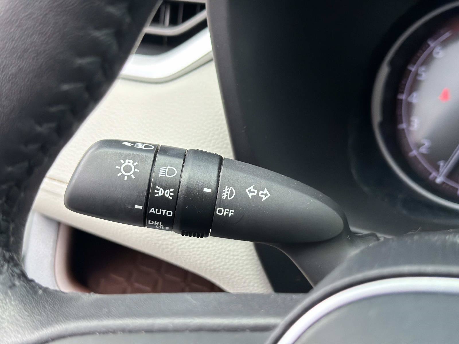 Used 2022 Toyota RAV4 Limited w/ Limited Grade Weather Package FWD image 30