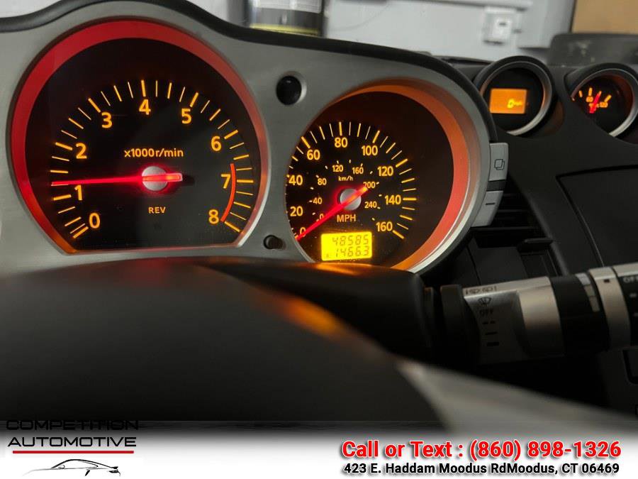 Used 2004 Nissan 350Z Enthusiast w/ Cargo Convenience Pkg image 14