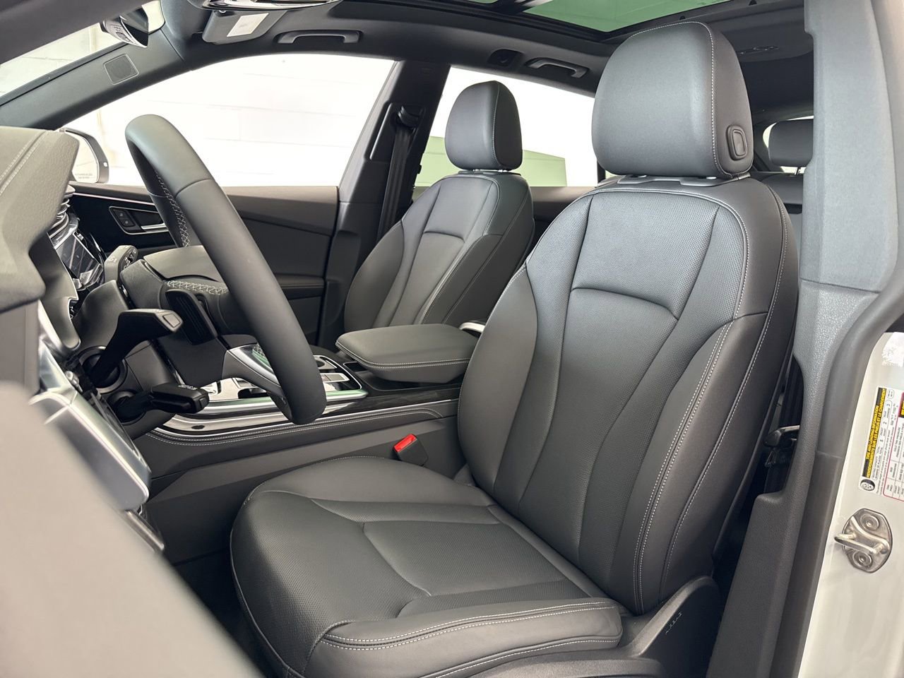 New 2025 Audi Q8 Premium Plus image 15