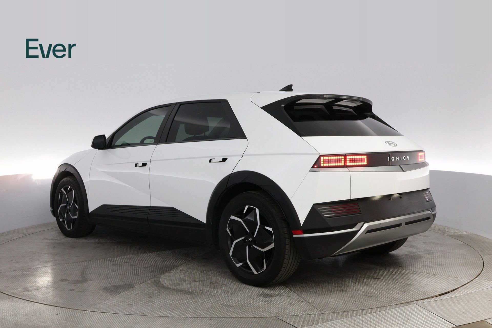 Used 2023 Hyundai Ioniq 5 SEL w/ Cargo Package image 14