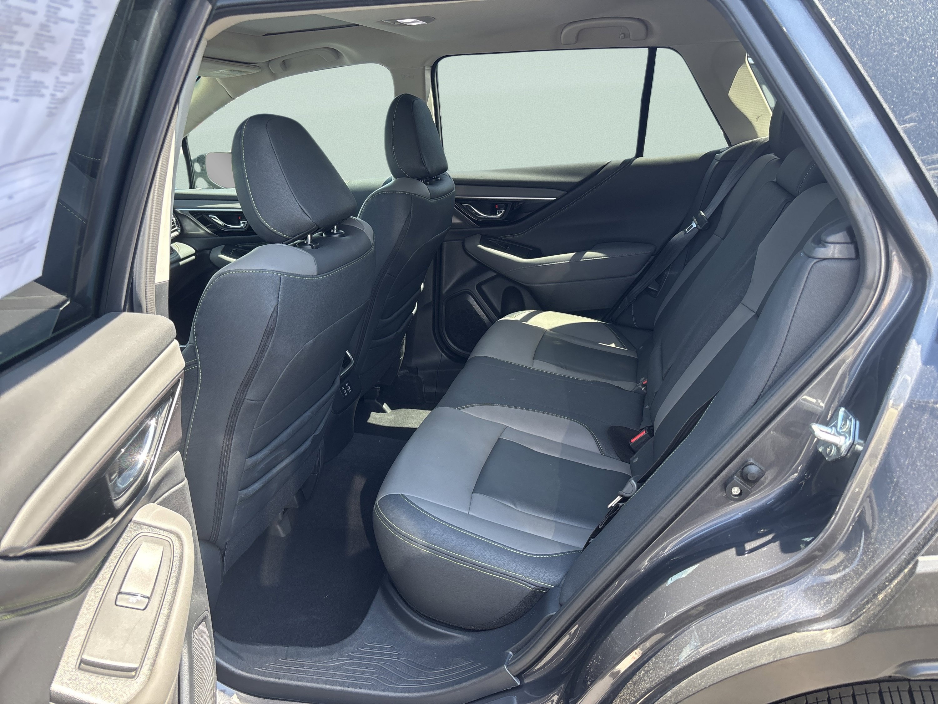 Used 2025 Subaru Outback Onyx Edition AWD/4WD image 16