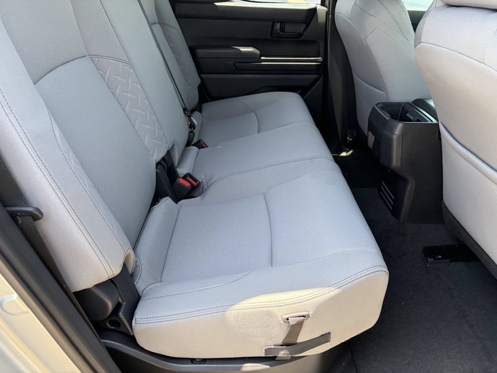 Certified 2025 Toyota Tacoma SR5 AWD/4WD image 19
