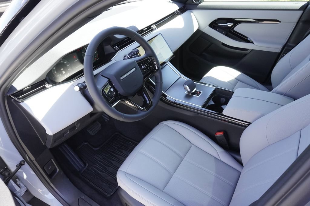 New 2026 Land Rover Range Rover Evoque S AWD/4WD image 17