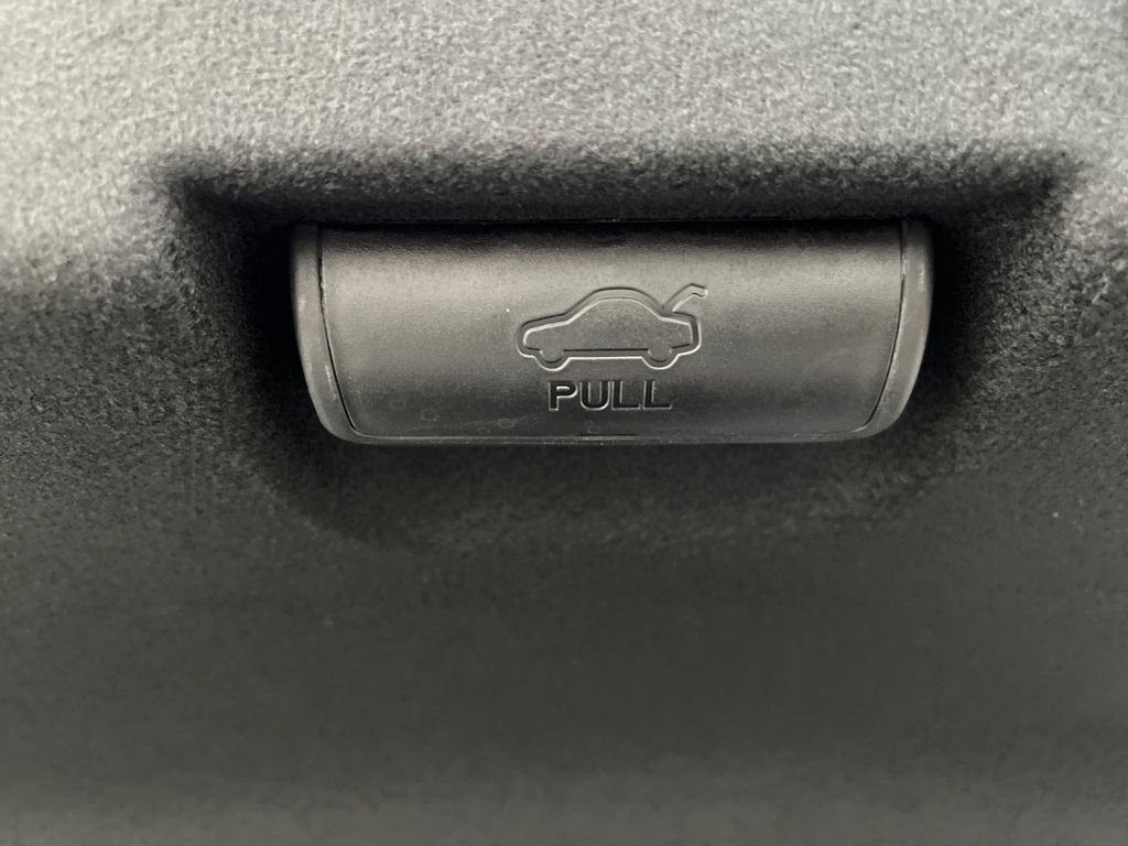 Used 2026 Kia K5 GT-Line w/ GT-Line Premium Package image 32