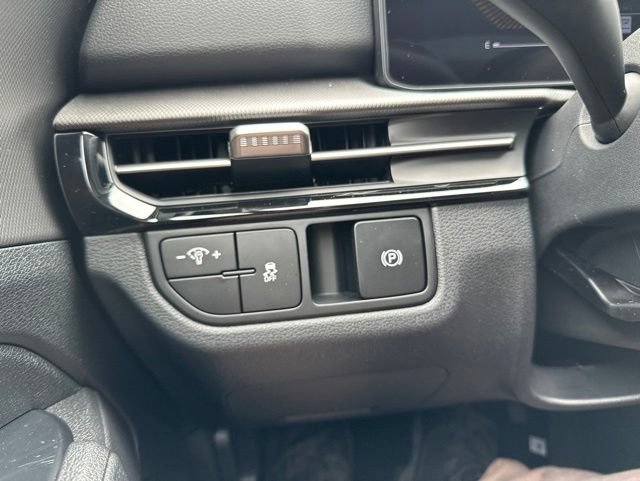 New 2026 Kia Sportage LX FWD image 43