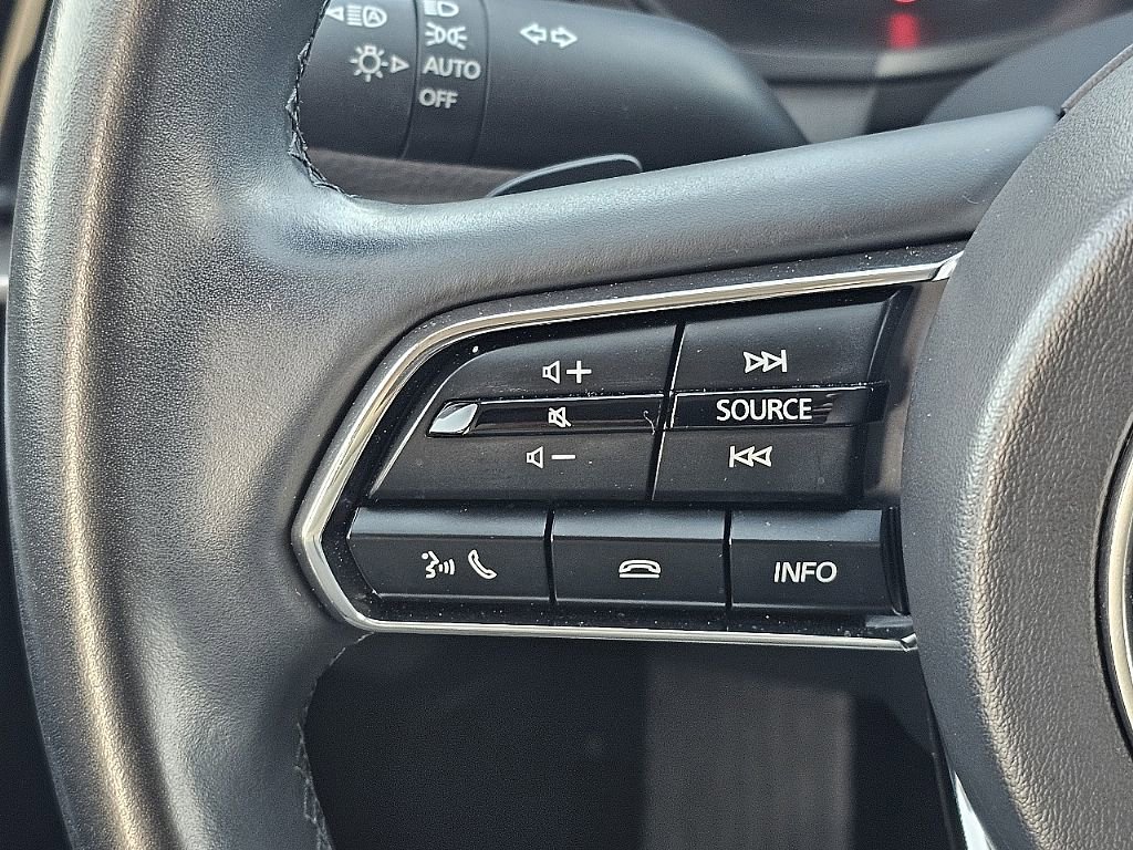 Certified 2025 MAZDA CX-70 Plug-In Hybrid w/ Premium Pkg AWD/4WD image 37