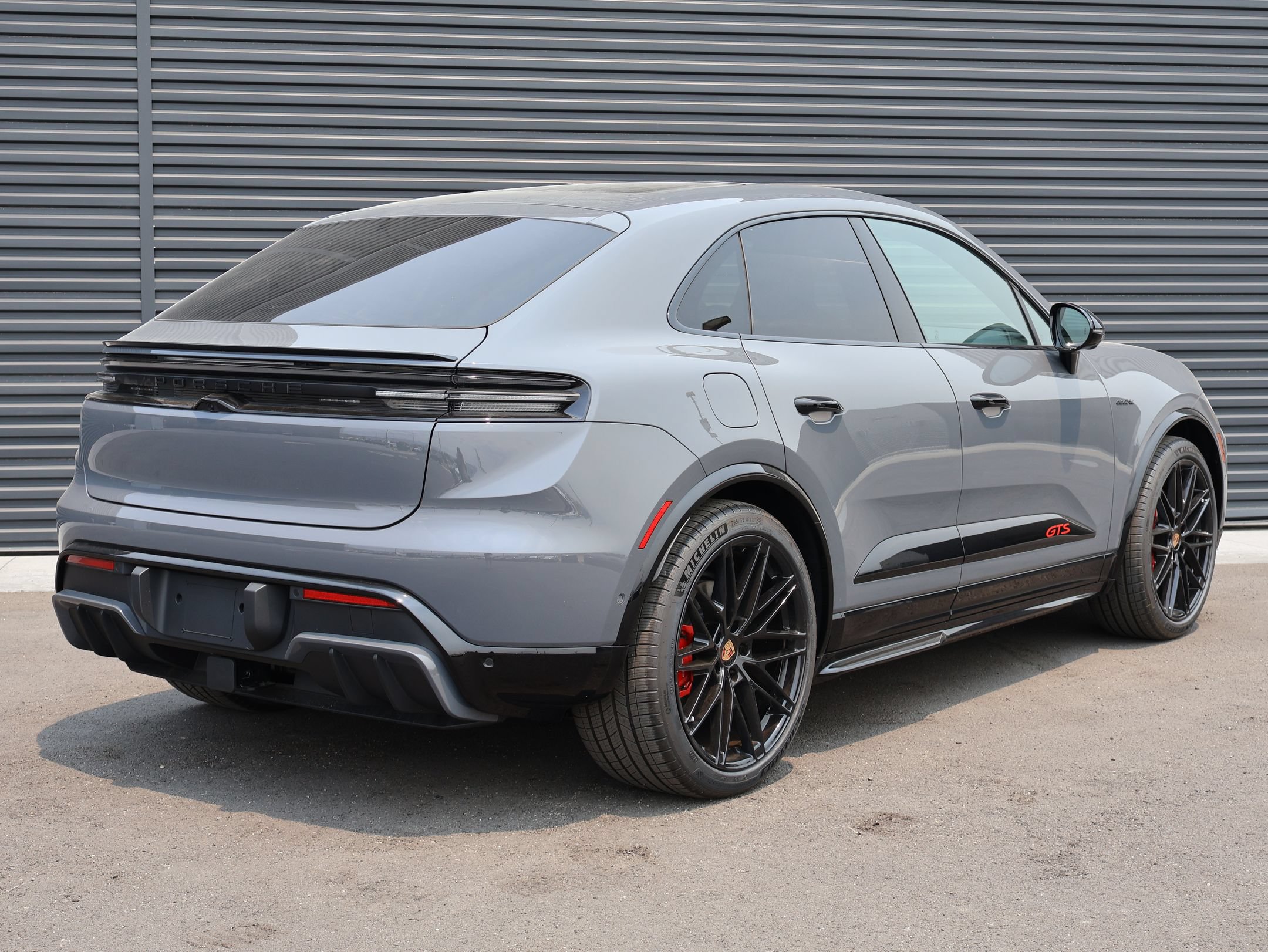 New 2026 Porsche Macan GTS Electric AWD/4WD image 9