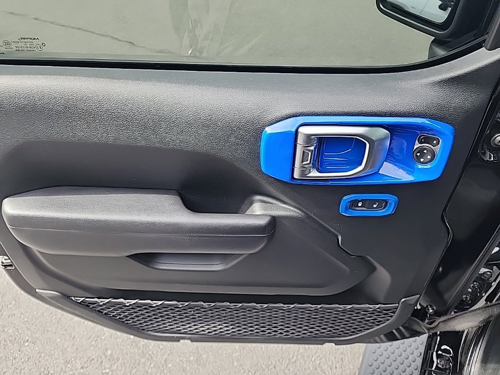 Used 2020 Jeep Wrangler Sport AWD/4WD image 10