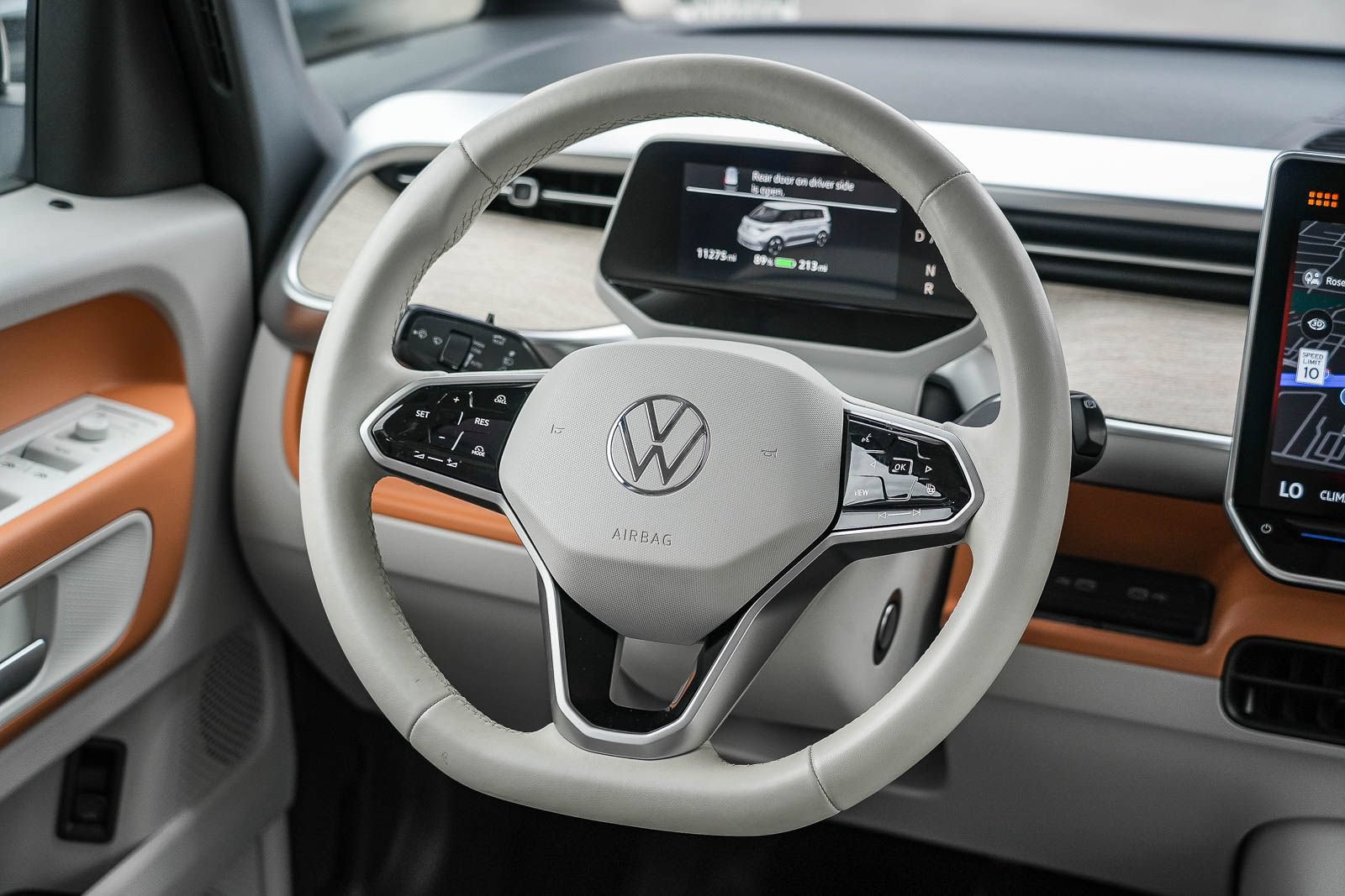 Certified 2025 Volkswagen ID. Buzz 1st Edition RWD image 16