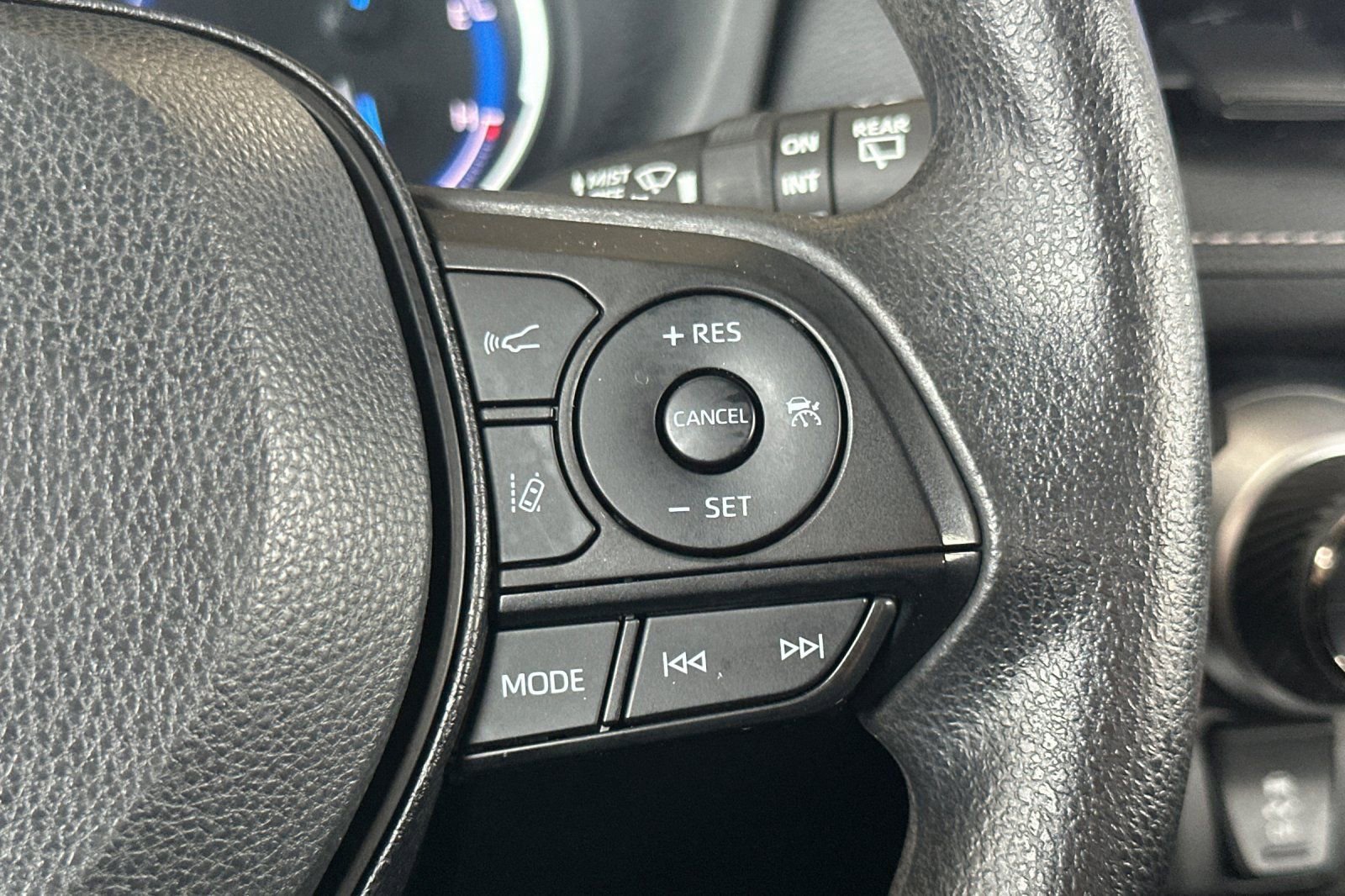 Certified 2024 Toyota RAV4 XLE AWD/4WD image 30