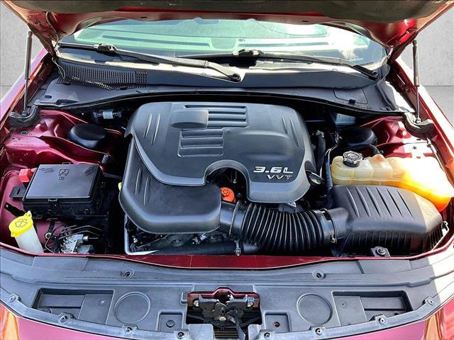 Used 2018 Chrysler 300 Touring w/ Sport Appearance Package RWD image 11