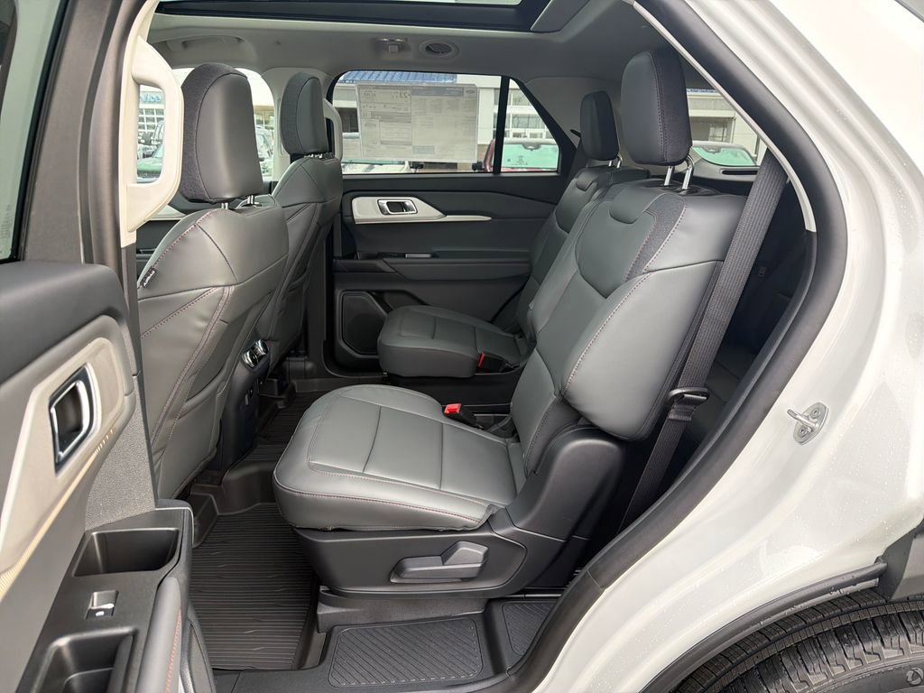 New 2026 Ford Explorer Active w/ Active Comfort Package image 25
