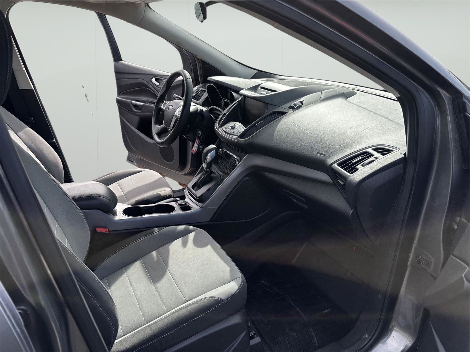 Used 2014 Ford Escape SE w/ Equipment Group 201A FWD image 31