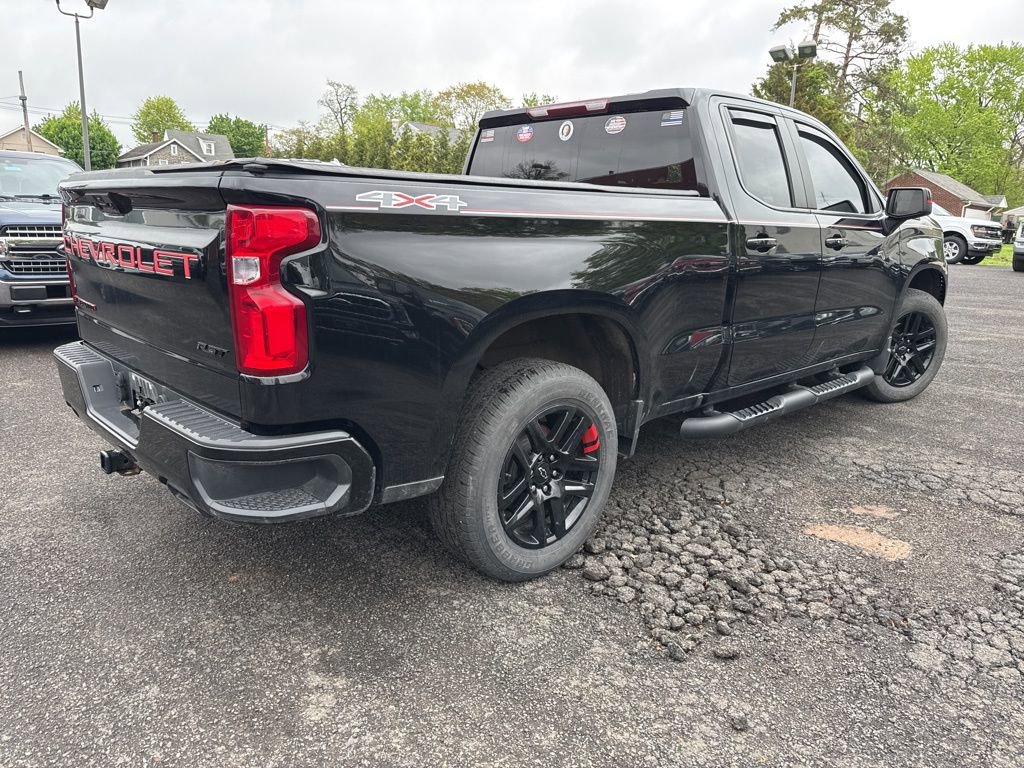 Used 2023 Chevrolet Silverado 1500 RST w/ Redline Edition AWD/4WD image 4