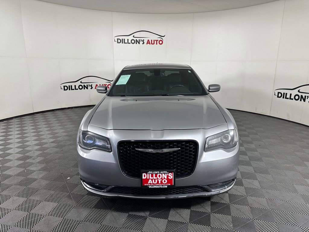 Used 2016 Chrysler 300 S image 10