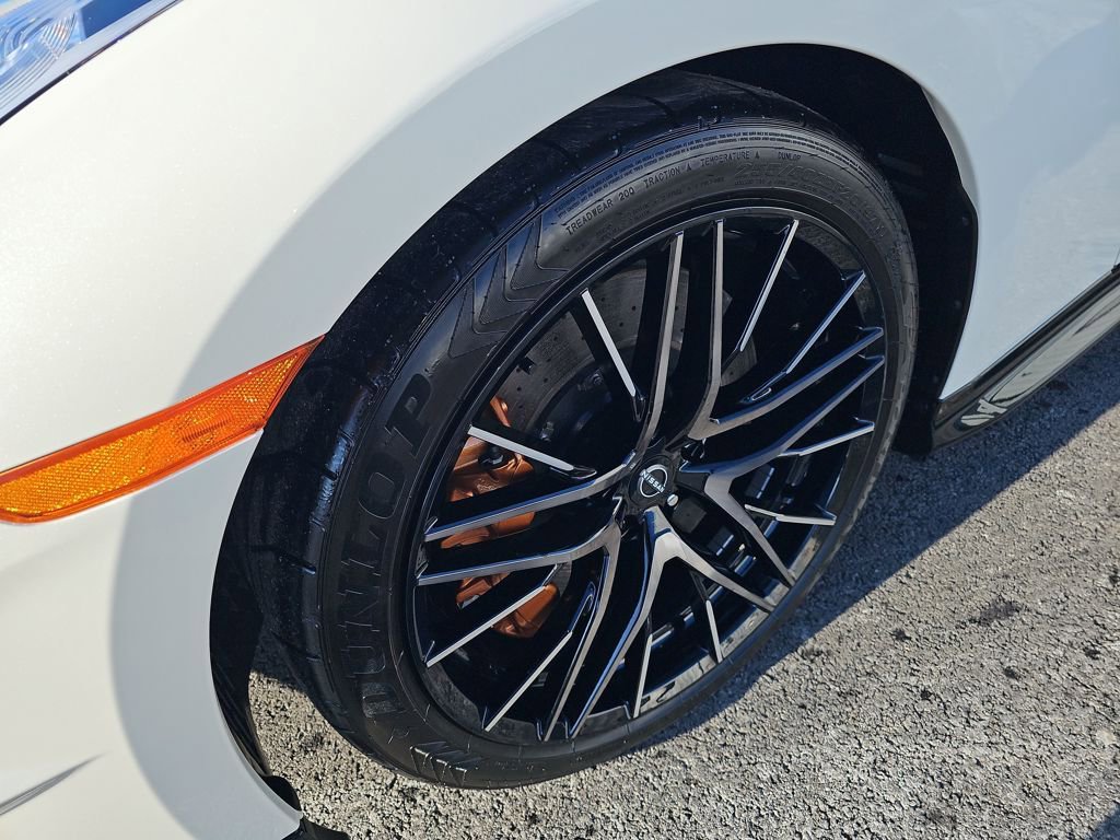 Used 2024 Nissan GT-R Premium w/ Premium Interior Package image 19