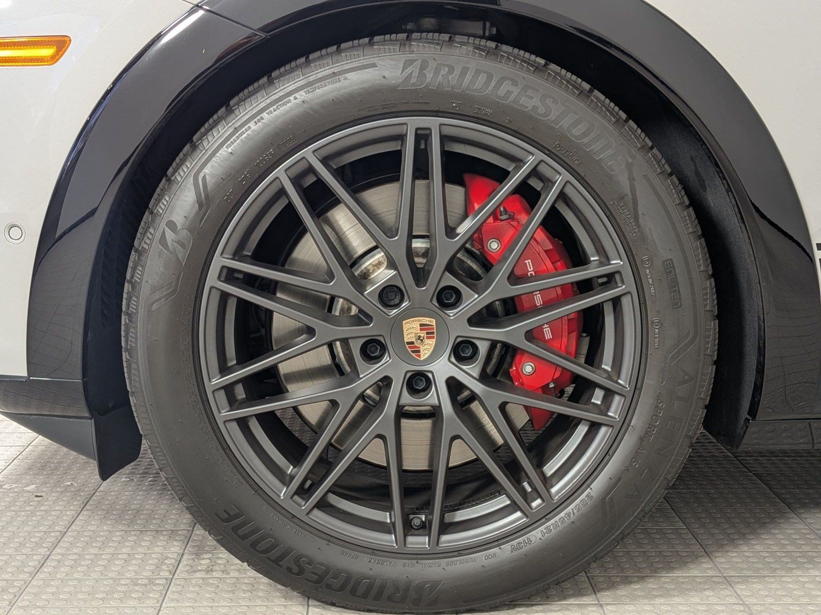 Used 2026 Porsche Cayenne GTS AWD/4WD image 29