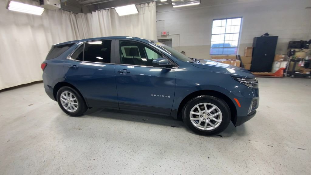 Certified 2024 Chevrolet Equinox LT image 3
