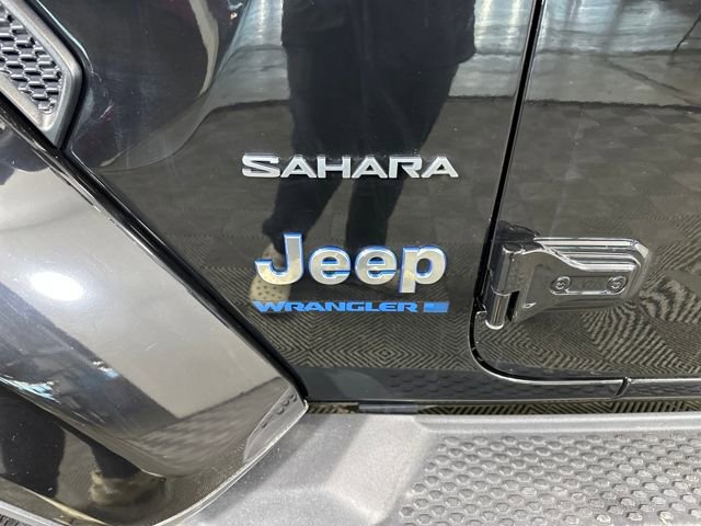 Used 2023 Jeep Wrangler Unlimited Sahara image 9