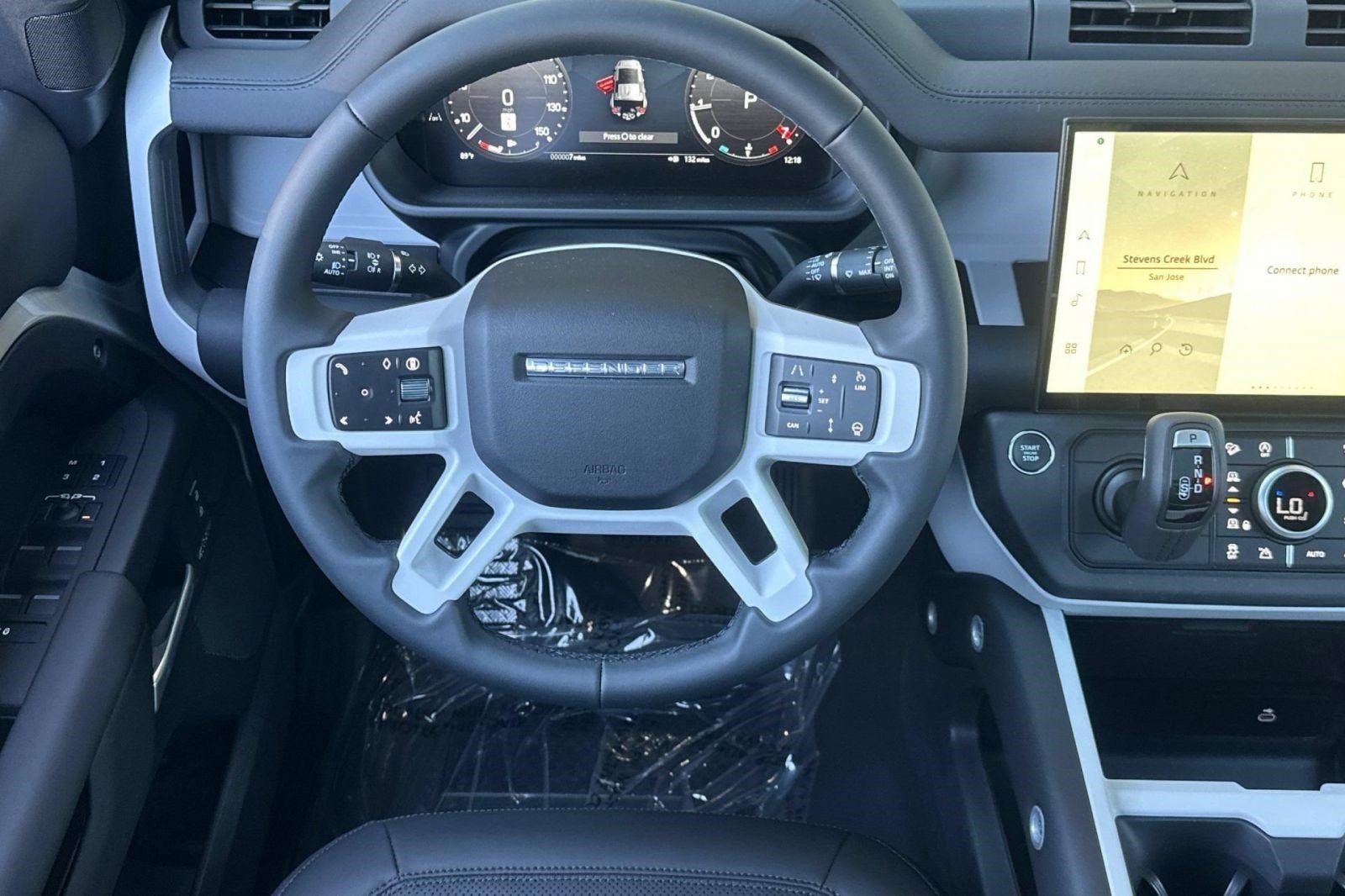 New 2026 Land Rover Defender 110 X-Dynamic SE AWD/4WD image 15