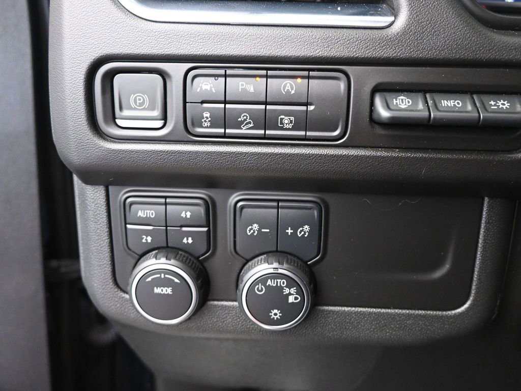 Used 2023 Chevrolet Tahoe High Country image 32