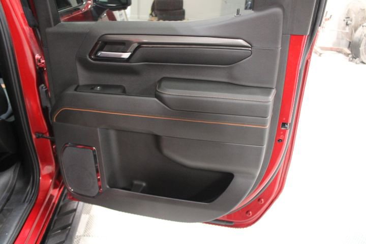 Used 2024 GMC Sierra 1500 AT4 w/ Technology Package image 31