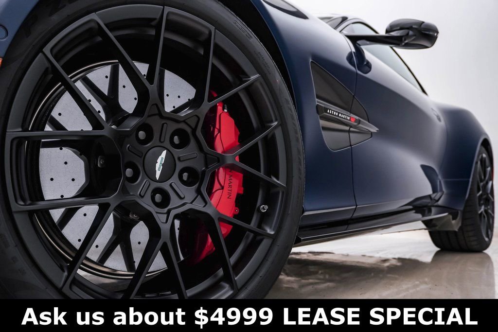 New 2025 Aston Martin Vanquish image 5