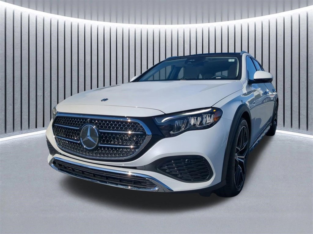 Used 2025 Mercedes-Benz E 450 4MATIC All-Terrain Wagon image 9