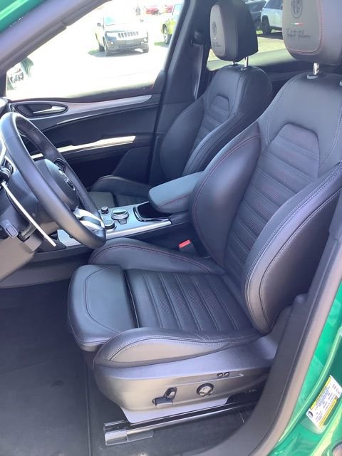 Used 2025 Alfa Romeo Stelvio Tributo Italiano w/ Driving Assist Package AWD/4WD image 16