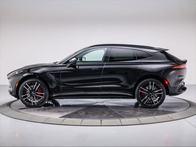 Used 2022 Aston Martin DBX image 11