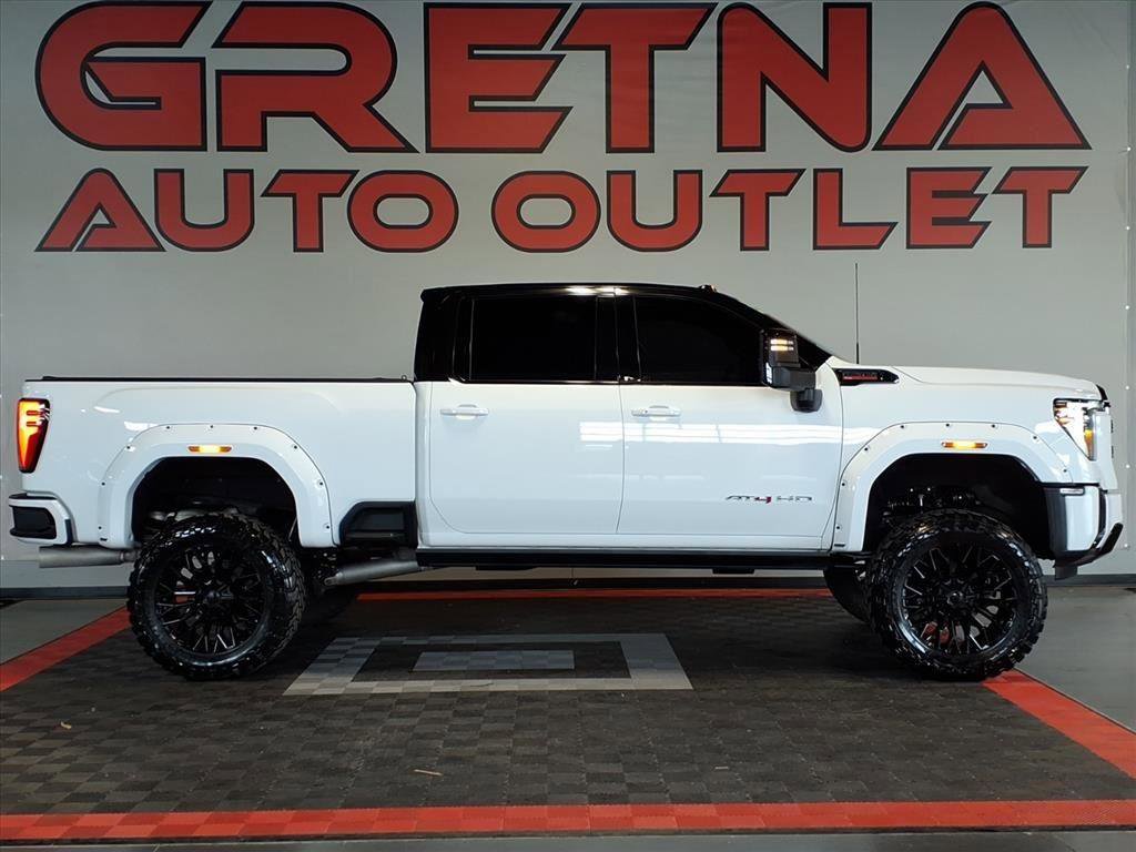Used 2025 GMC Sierra 2500 AT4 w/ AT4 Premium Plus Package image 1