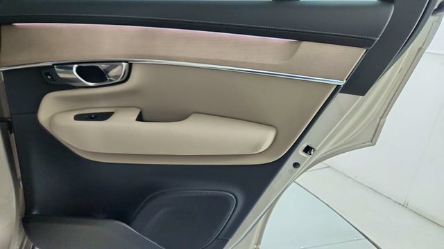 New 2026 Volvo XC90 T8 Plus w/ Protection Package AWD/4WD image 36